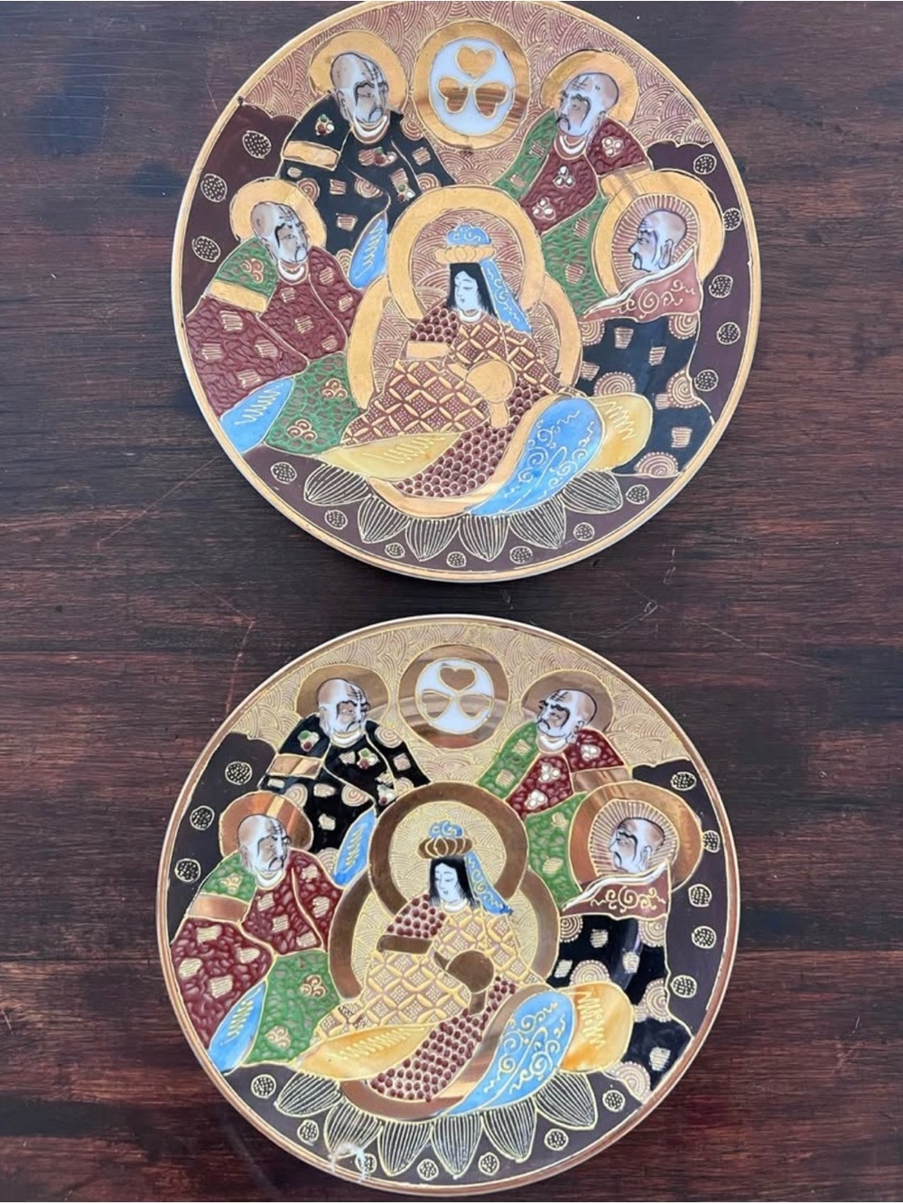 Pair of Decorative Antique Satsuma-Style Kutani Porcelain Plates Japan Gilt